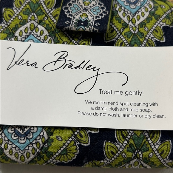 Vera Bradley Women's Small bifold Wallet Cambridge Retired Blue Green, new. - Picture 1 of 7